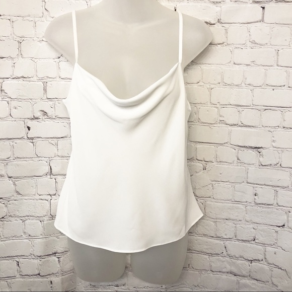 Topshop Tops - TOPSHOP WHITE CASUAL SCOOP NECK TANK BLOUSE NWT